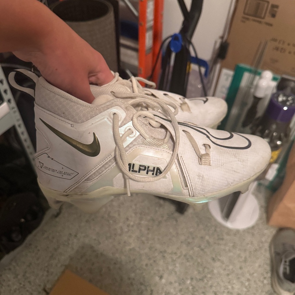 Men’s cleats